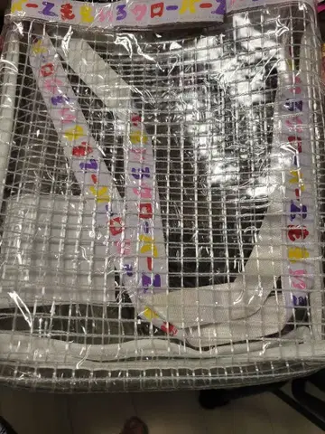 모모이로 클로버 Z의 투명 백입니다.