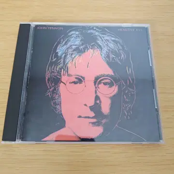 3a275 JOHN LENNON MENLOVE AVE. 존 레논