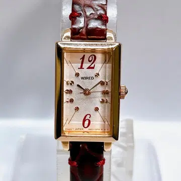 [오늘 종료] 와이어드 wired 여성용 손목시계 1N01-0PY1