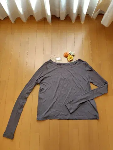 리제타 긴팔 티셔츠 세라피나 미착용 상의 캐시미어 면