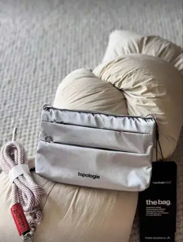 Topologie 토폴로지 폰 사코슈 90 스트랩 포함 실버