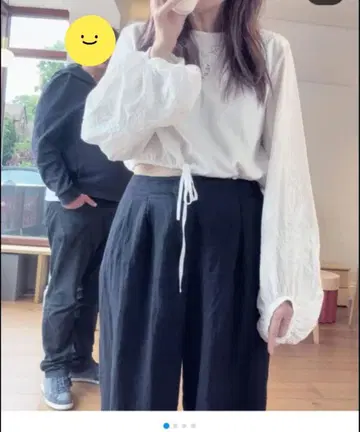 ZARA 자수 크롭 기장 상의 이가리 시노부 착용