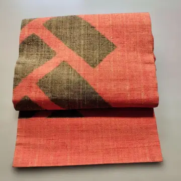 명주 나고야 오비 오렌지와 브라운 계열의 기하학 패턴