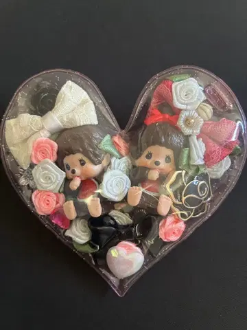 하트형 가챠 파우치 몽치치