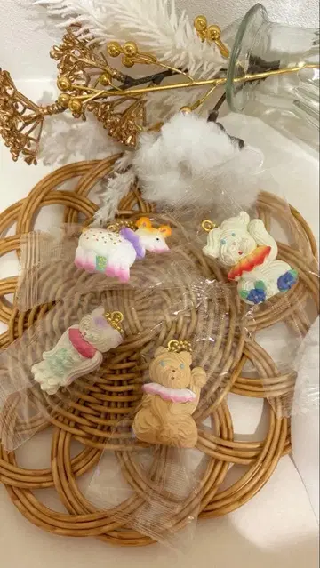 토우 치나츠 NEW 금꽃 사탕 캡슐 토이 4개 세트