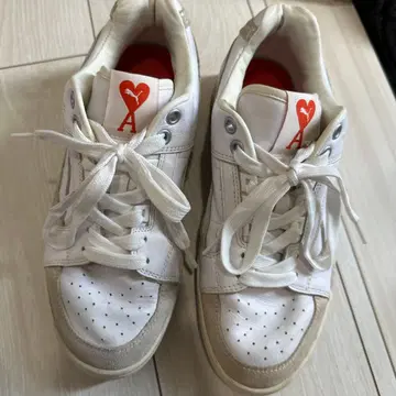 PUMA Ami 콜라보 스니커즈