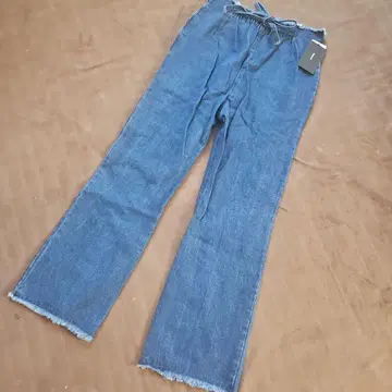 미사용 카스타네 다크 블루 데님 팬츠 리본