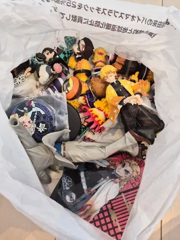 귀멸의 칼날 주술회전 피규어 묶음 판매