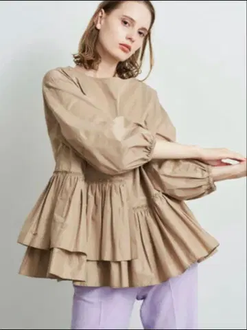 ELENDEEK 엘렌딕 GATHER PLESS BL