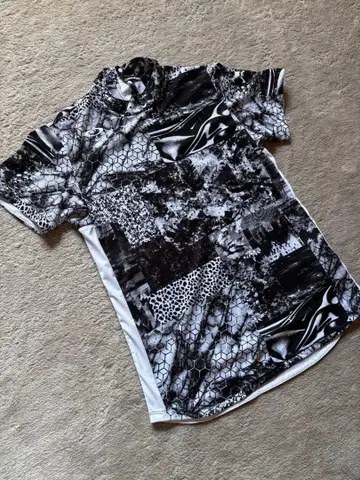 오클리 모크넥 셔츠 블랙 화이트 그레이 M 미사용