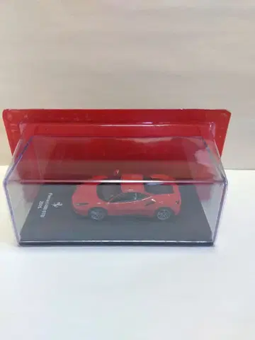1/64 페라리 488 GTB 2015 해외판 FERRARI