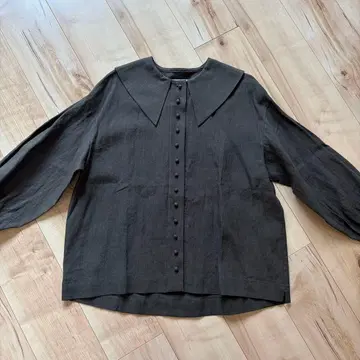 가격 인하 MAGALI 흑먹색 긴팔 셔츠 마갈리 그랑 칼라