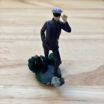 주술회전 고죠 사토루 선생님 미니 피규어 이타도리 유우지 조호 서 있음