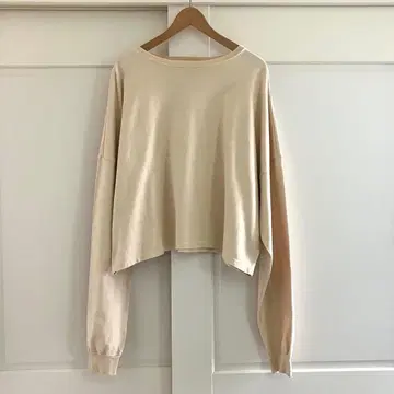 THE NEWHOUSE 와이드 실루엣 론 T 베이지 새상품급 론 헤르만