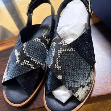 이탈리아제 스테파노 감바 여성용 크로스 벨트 샌들