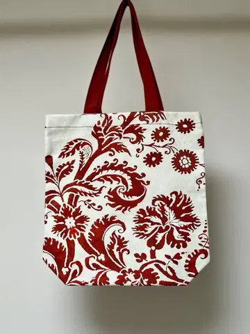 이탈리아 베네치아 현지 구매 화이트와 빨간색 토트백