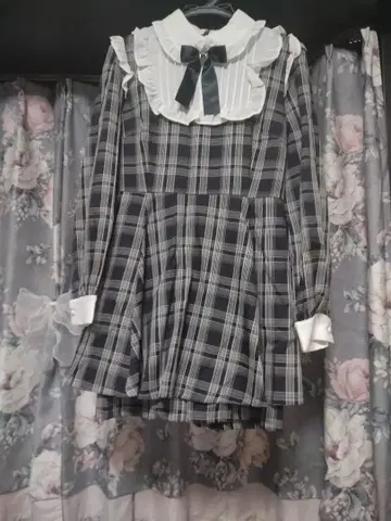 콤비네존 셋업 [ 앙크루즈 로지타 허니시나몬 리즈리사 ]