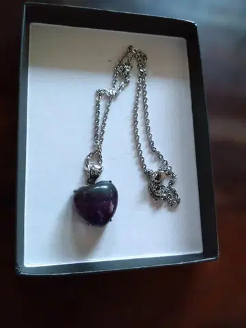 하트형 보라색 그린 플로라이트 펜던트 목걸이