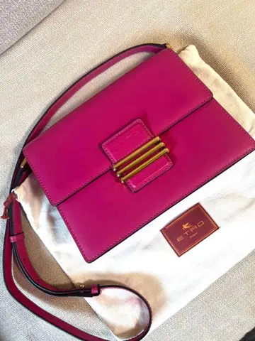 [컨디션 최상] ETRO 에트로 가죽 숄더백 핑크 계열 수납 가방 포함