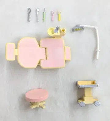 에포크 실바니안 패밀리 H-14 치과 의사 세트 밀크 토끼 치과 의사