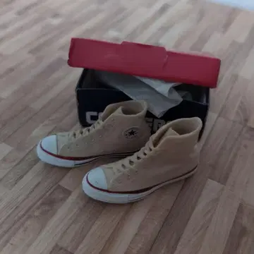 컨버스 올스타 미니 피규어 가챠 화이트 리카짱