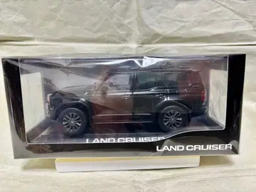 랜드크루저 250 (각진 눈) 블랙 컬러 샘플 미니카 케이스 포함