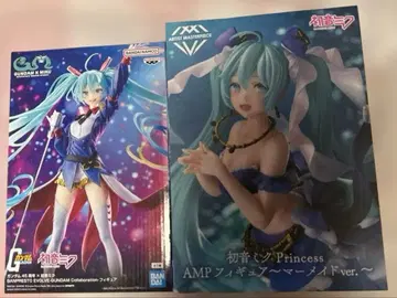 하츠네 미쿠 대형 피규어 2종 2개