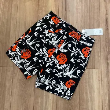 [ 새상품 ] 러셀노 하프 팬츠 장미 무늬 골프 팬츠 사이즈 4 숏팬츠