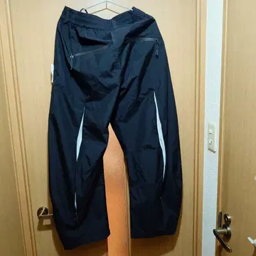 CLESSTE GORE-TEX CITY BARREL LEG PANTS