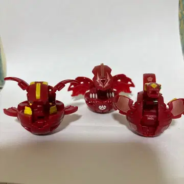 바쿠간 피규어 3체 세트