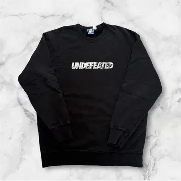 UNDEFEATED 맨투맨 트레이닝복 L 사이즈 블랙