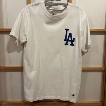 NEW ERA LA 다저스 로고 T셔츠 M 화이트
