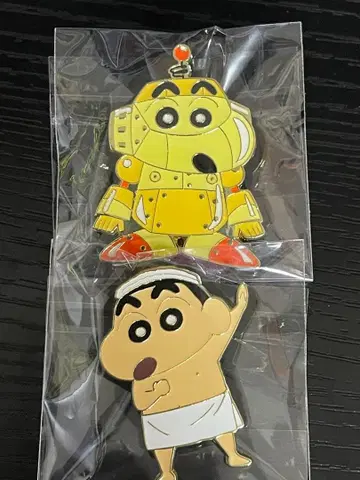 짱구는 못말려(크레용 신짱) 30주년 핀 배지 컬렉션 2종