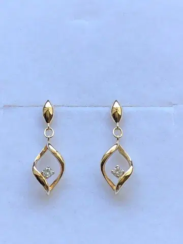 k10 YG 다이아몬드 귀걸이