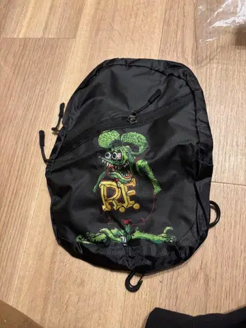 나일론 백팩 사선 가케 캐릭터 경량 컴팩트