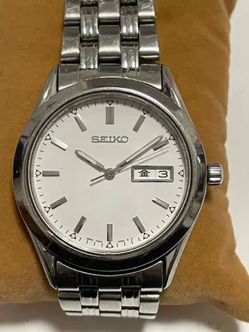 중고 손목시계 SEIKO 7N43-9080 쿼츠 화이트 문자
