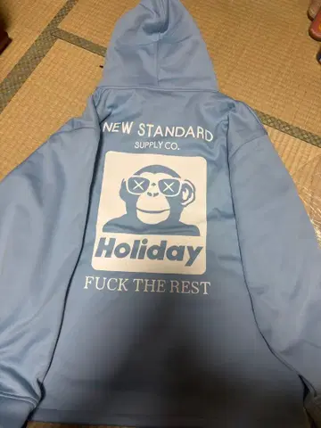 NEW STANDARD Holiday 발수 후드티 라이트 블루