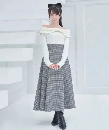 로제 뮤즈 Front ribbon dress