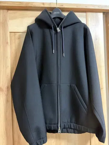 sacai 집업 후드티