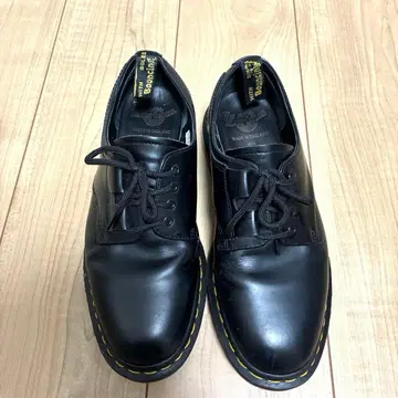 닥터마틴 엔지니어드 가먼츠 콜라보 가죽 신발