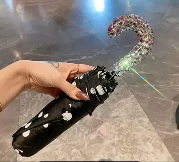 미사용 새상품 접이식 후크 포함 라이트 럭셔리 다이아몬드 인레이 양산