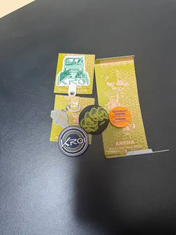 Kroi 아레나 투어 배지