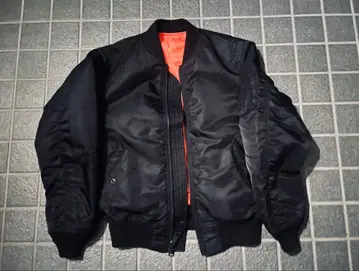 AVIREX MA-1 플라이트 자켓 블랙