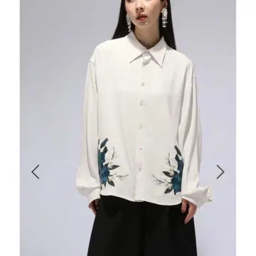 [ Ado x HARE ] 로즈 자수 셔츠 (M 사이즈)