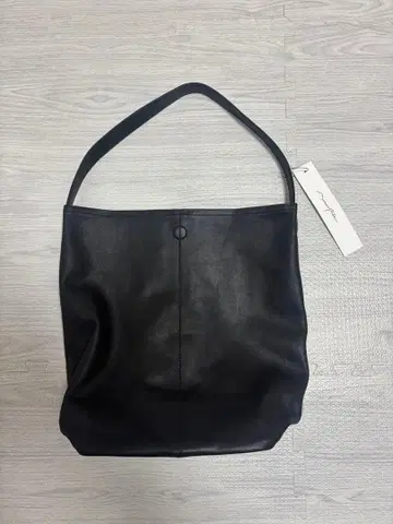 [ 미사용 새상품 ] morphee CYLINDER M 블랙 양가죽