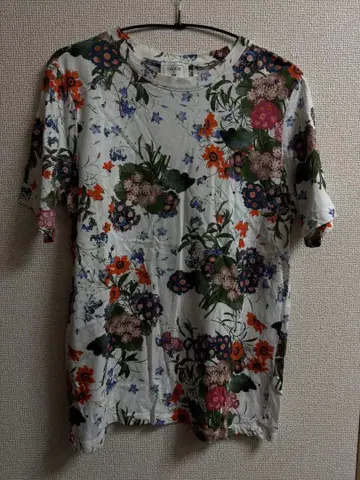 ERDEM H&M 꽃무늬 T셔츠 M 사이즈
