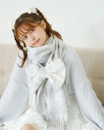 LIZLISA 체크 리본 스톨 그레이