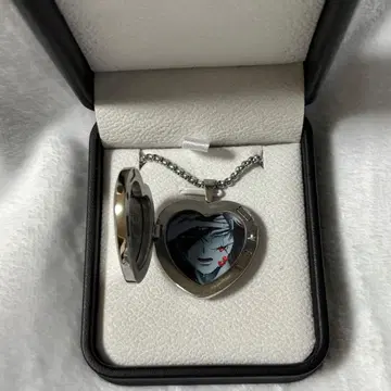 에이리언 스테이지 티르 하트형 펜던트