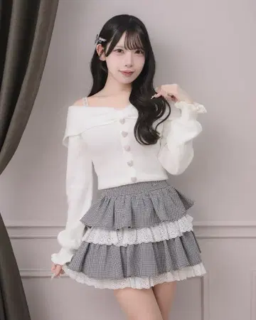 pium 하트 버튼 오프숄더 리본 니트 화이트