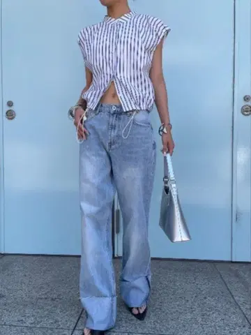 새상품 AIC. 빈티지 워시 와이드 핏 데님 팬츠